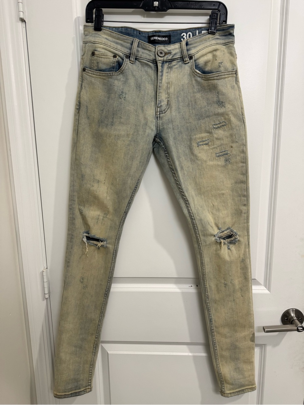 Skinny Distressed Light Wash Jeans - 30